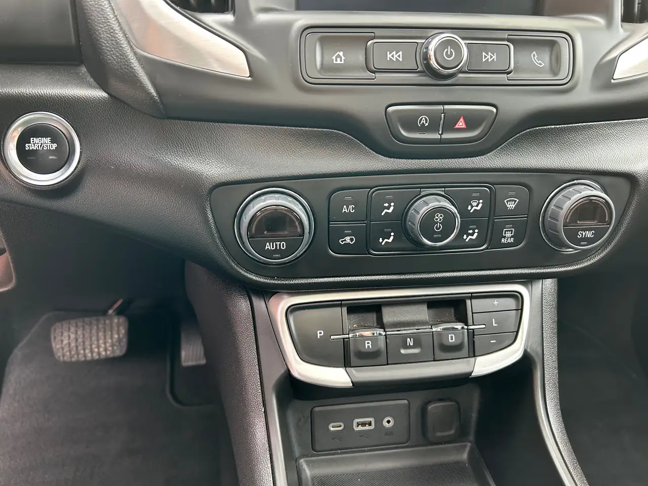 GMC Terrain снимка GMC Terrain