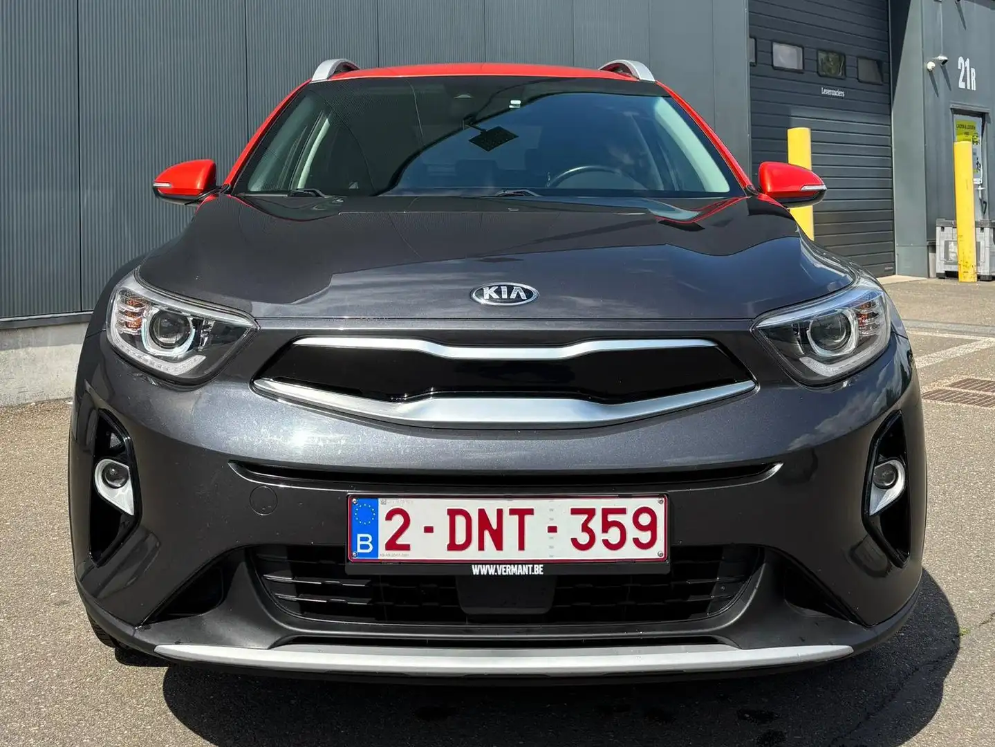 Kia Stonic Stonic 1.4 Spirit Gris - 1