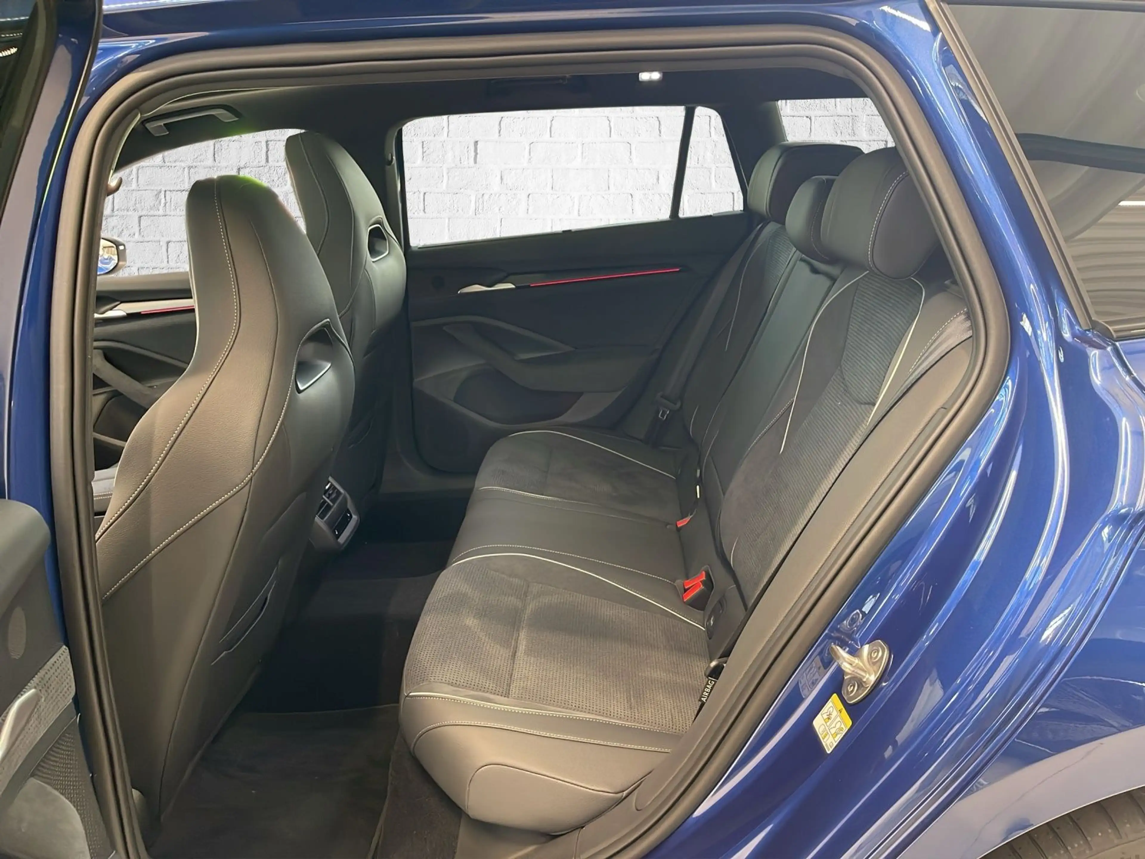 Skoda Superb Combi 2,0 TSI DSG 4x4  Sportline — photo 11