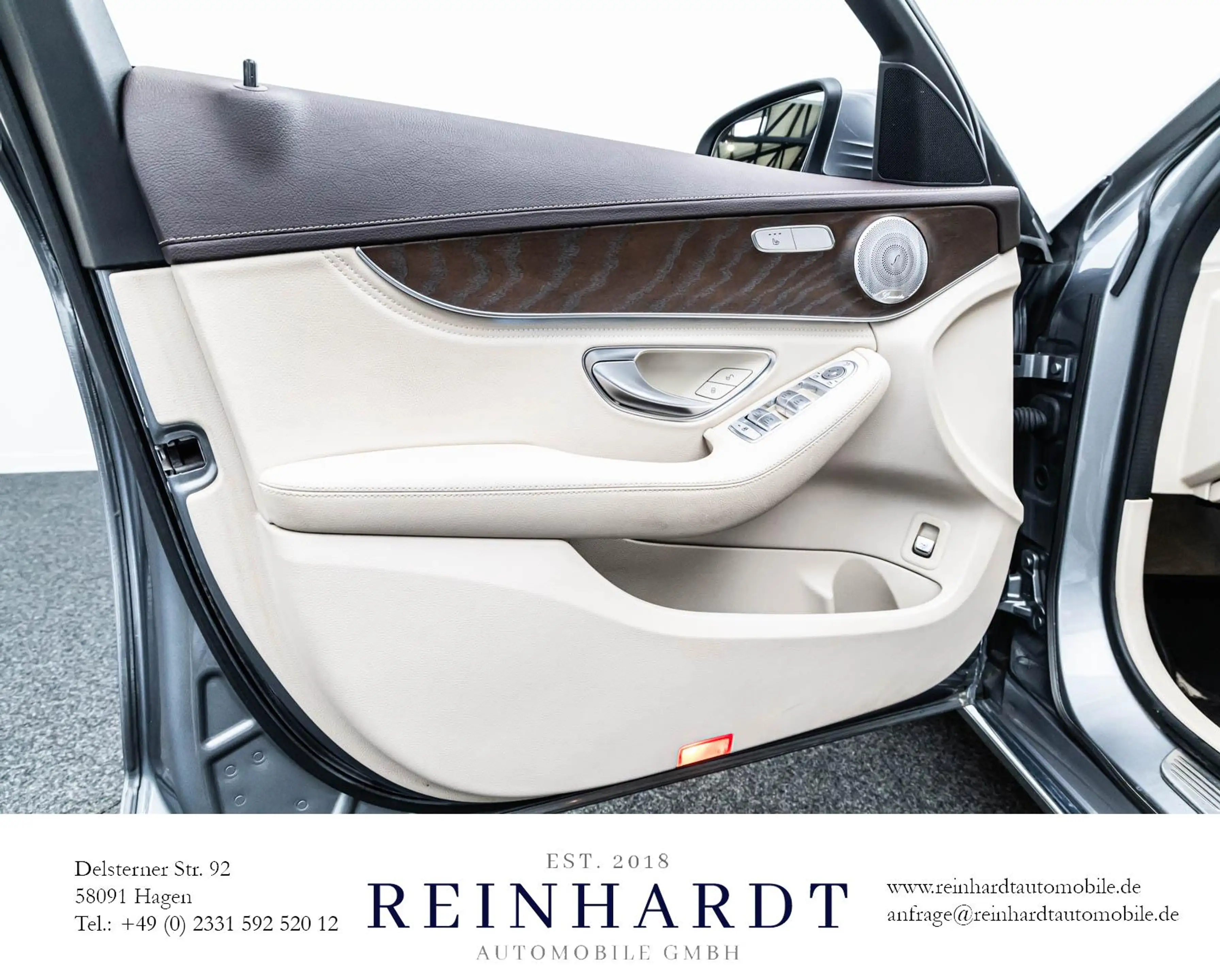 Mercedes-Benz C 400 T-MODELL 4M AVANTGARDE DISTRO+/PANO/BURM. — photo 14
