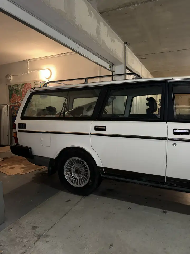 Volvo 245, foto 3