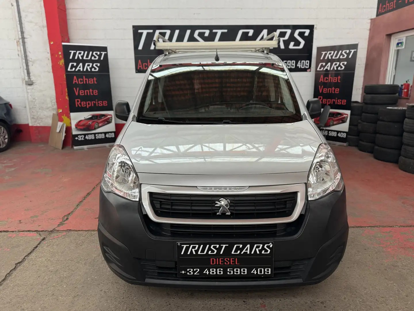 Peugeot Partner Galiçia 1.6 BlueHDi 12 MOIS DE GARANTIE Grau - 1