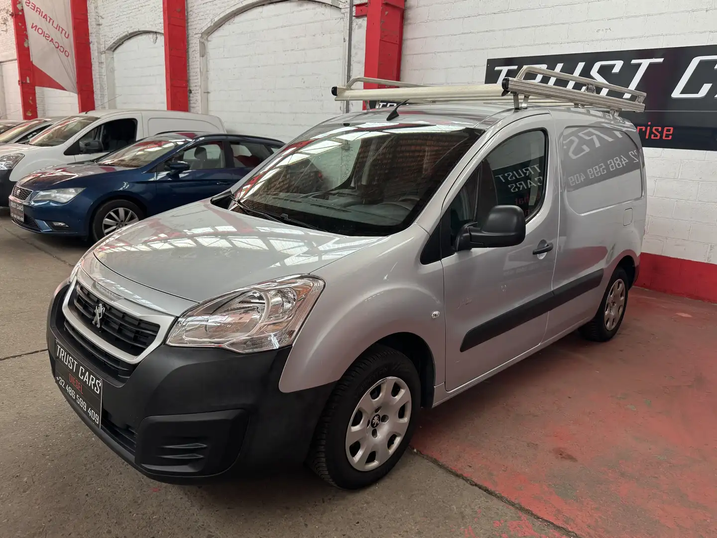 Peugeot Partner Galiçia 1.6 BlueHDi 12 MOIS DE GARANTIE Grau - 2