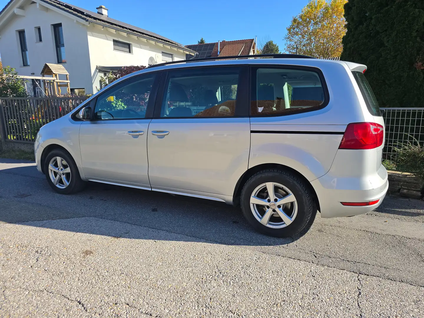 SEAT Alhambra Alhambra Style 1,4 TSI Silber - 1