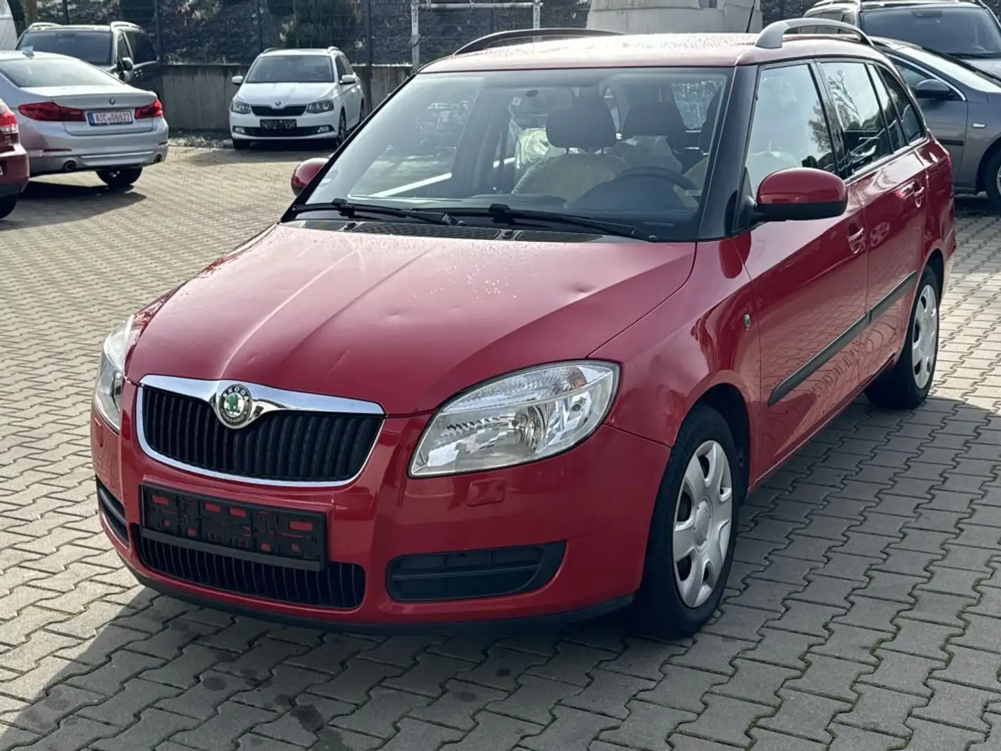 Skoda Fabia 1.2 HTP Combi Ambiente - 2