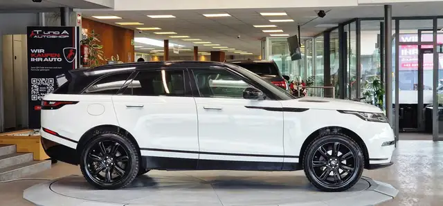 Land Rover Range Rover Velar view 5