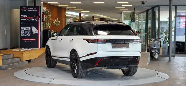 Land Rover Range Rover Velar view 6