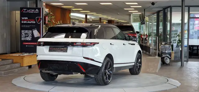 Land Rover Range Rover Velar view 7