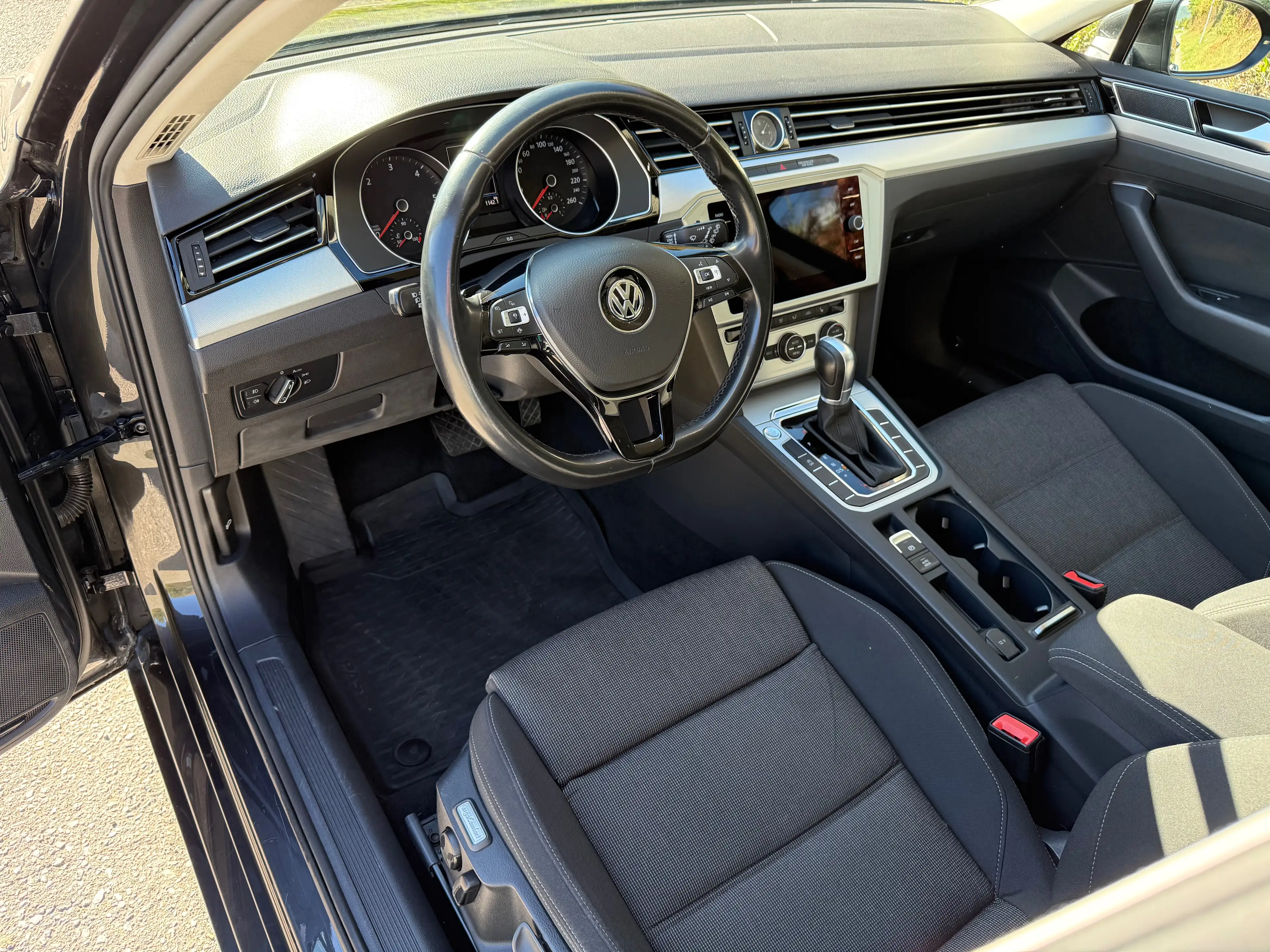 Volkswagen Passat Variant Comfortline DSG — photo 12