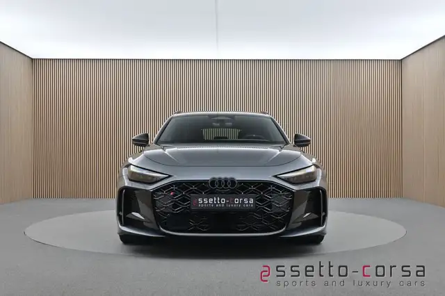 Audi RS5 view 7