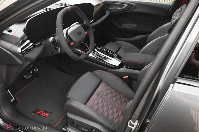 Audi RS5 view 10