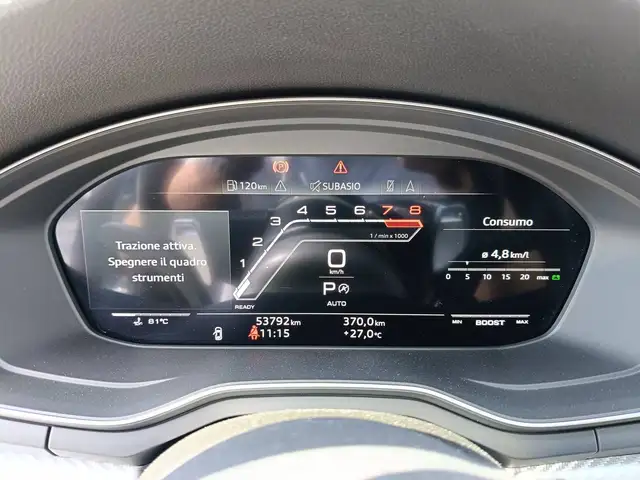 Audi RS4 view 12