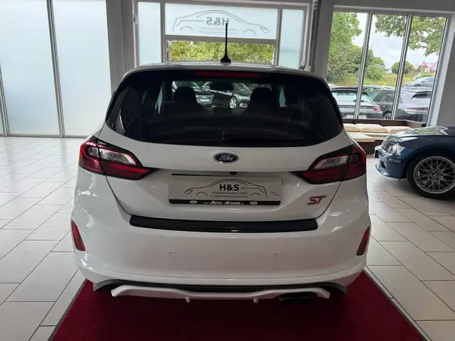 Ford Fiesta view 7