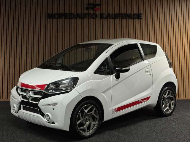 Imagine Casalini M20 GRAN TURISMO SPORT /roten Sportgurten / Multimedia