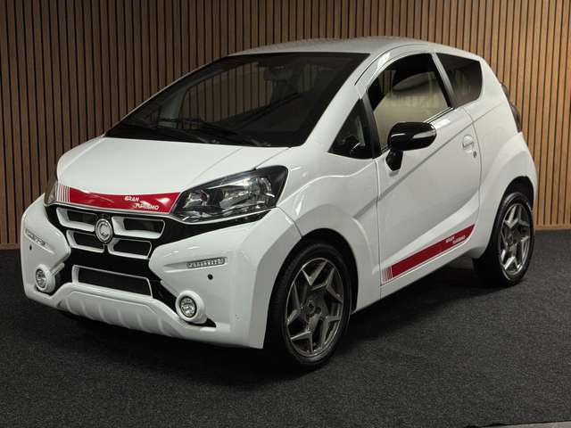 Casalini M20 GRAN TURISMO SPORT /roten Sportgurten / Multimedia