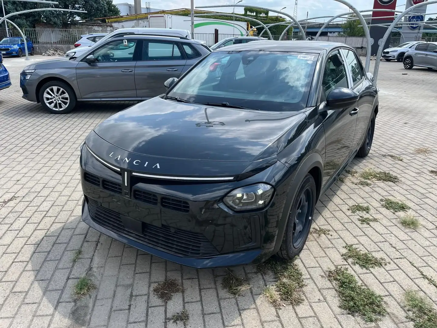 Lancia Ypsilon Ypsilon Hybrid e-DCT Negru - 1