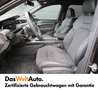 Audi Q8 55 e-tron quattro S line Schwarz - thumbnail 4