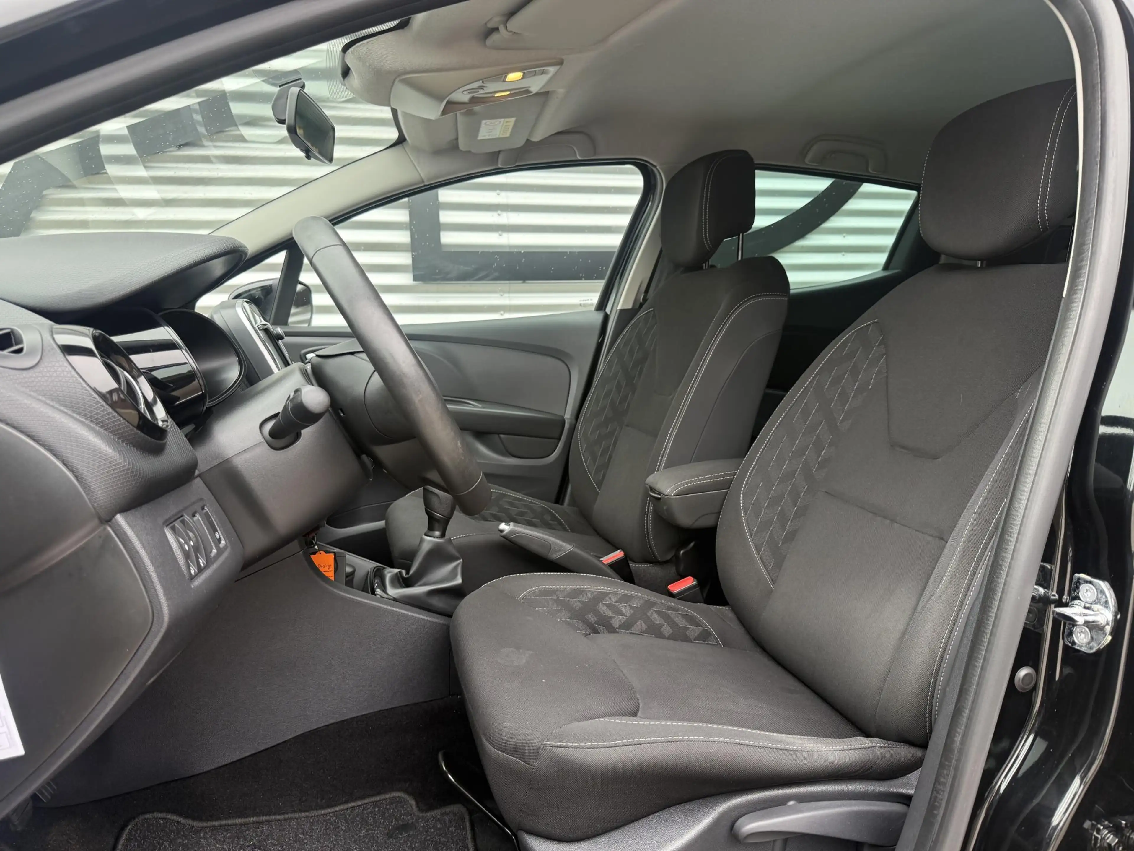 Renault Clio 0.9 TCe Limited Navi|Airco|Elek ramen|PDC|Lm velge — photo 4