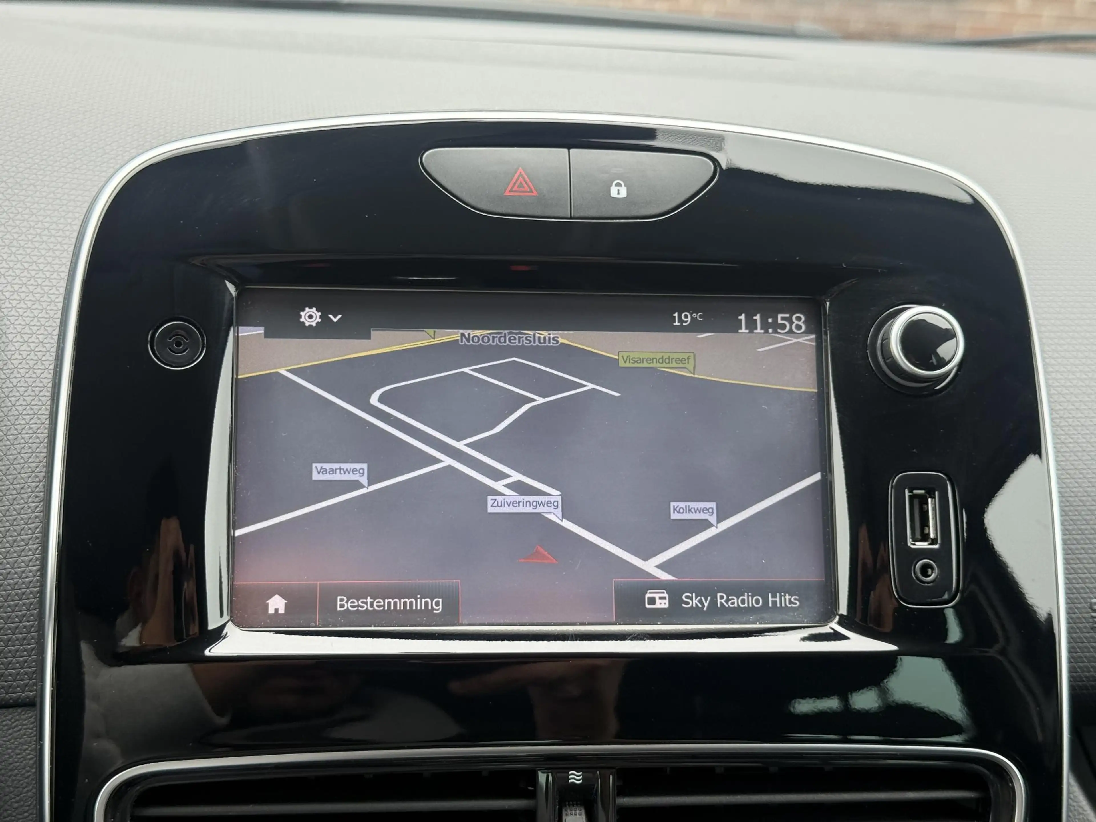Renault Clio 0.9 TCe Limited Navi|Airco|Elek ramen|PDC|Lm velge — photo 12