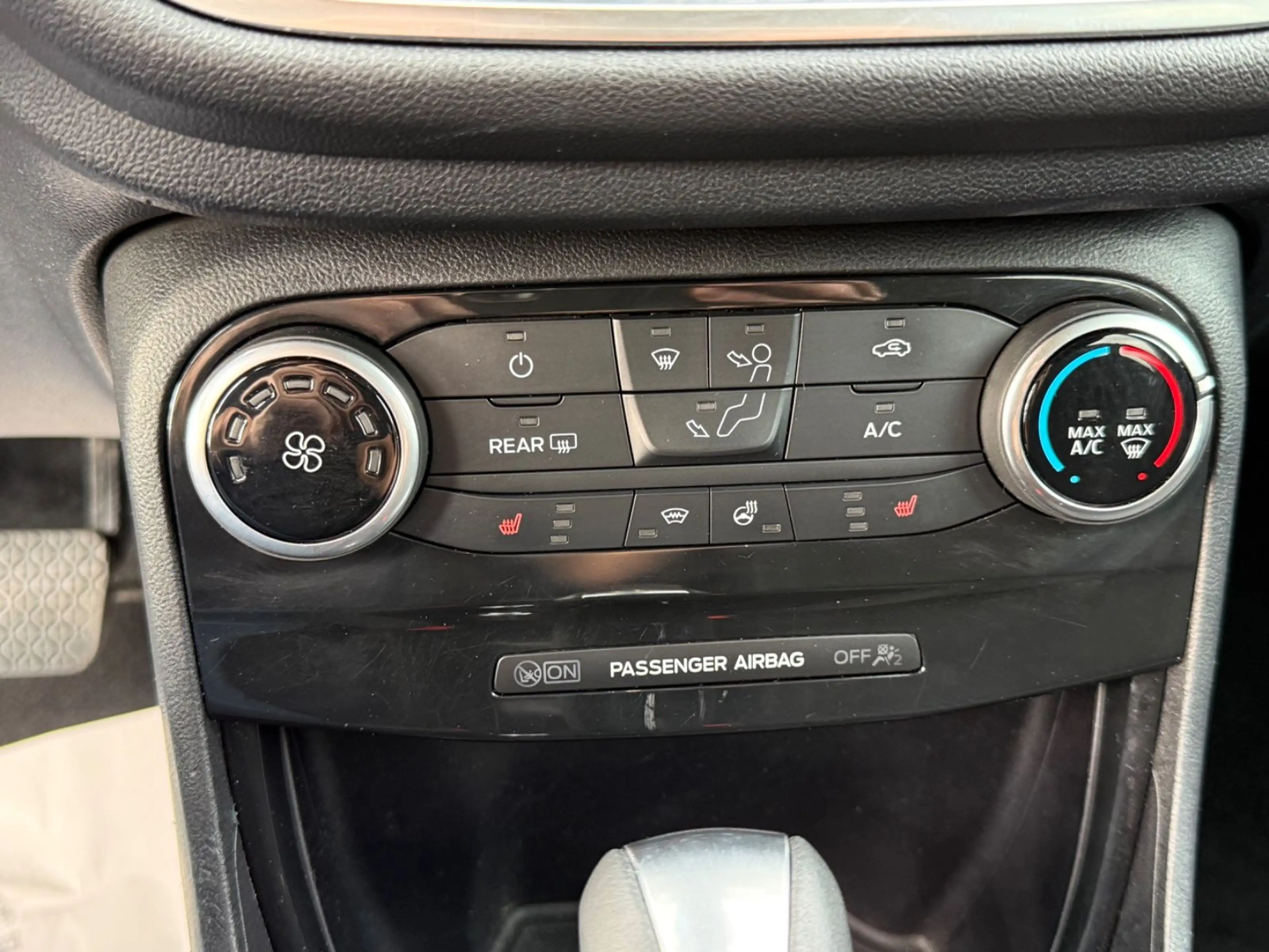 Ford Puma Titanium AUTOMATIK AHK DAB LED — photo 25