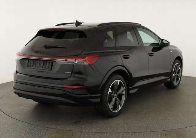 Audi Q4 e-tron 45 basis quattro S-LINE quattro, Navi, Matrix, ... Ansicht 2