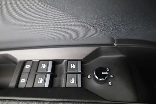 Audi Q4 e-tron 45 basis quattro S-LINE quattro, Navi, Matrix, ... Ansicht 10