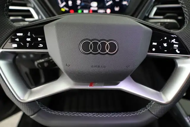 Audi Q4 e-tron 45 basis quattro S-LINE quattro, Navi, Matrix, ... Ansicht 8