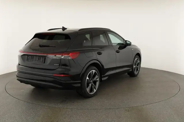 Audi Q4 e-tron 45 basis quattro S-LINE quattro, Navi, Matrix, ... Ansicht 18