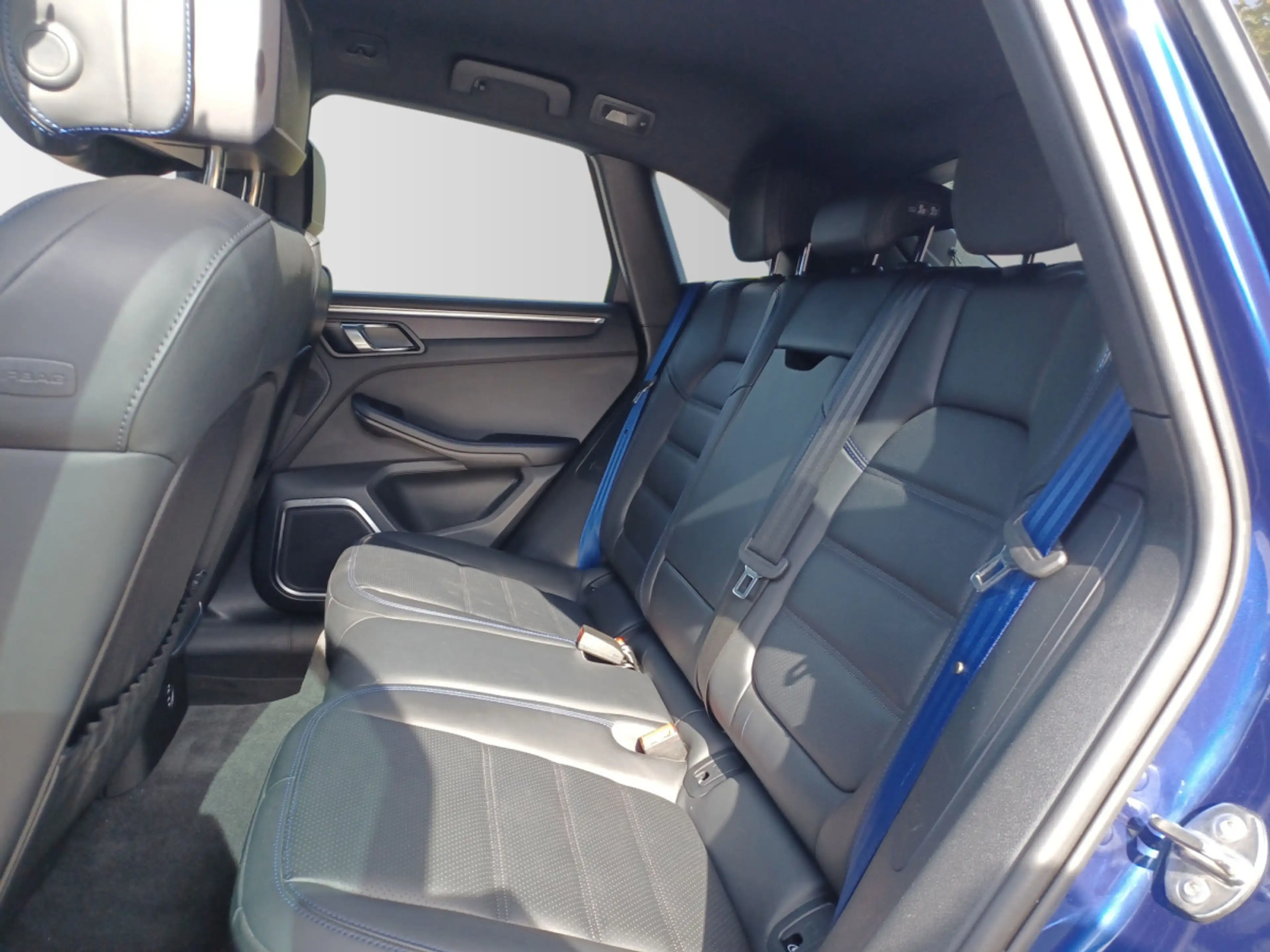 Porsche Macan GTS — photo 13