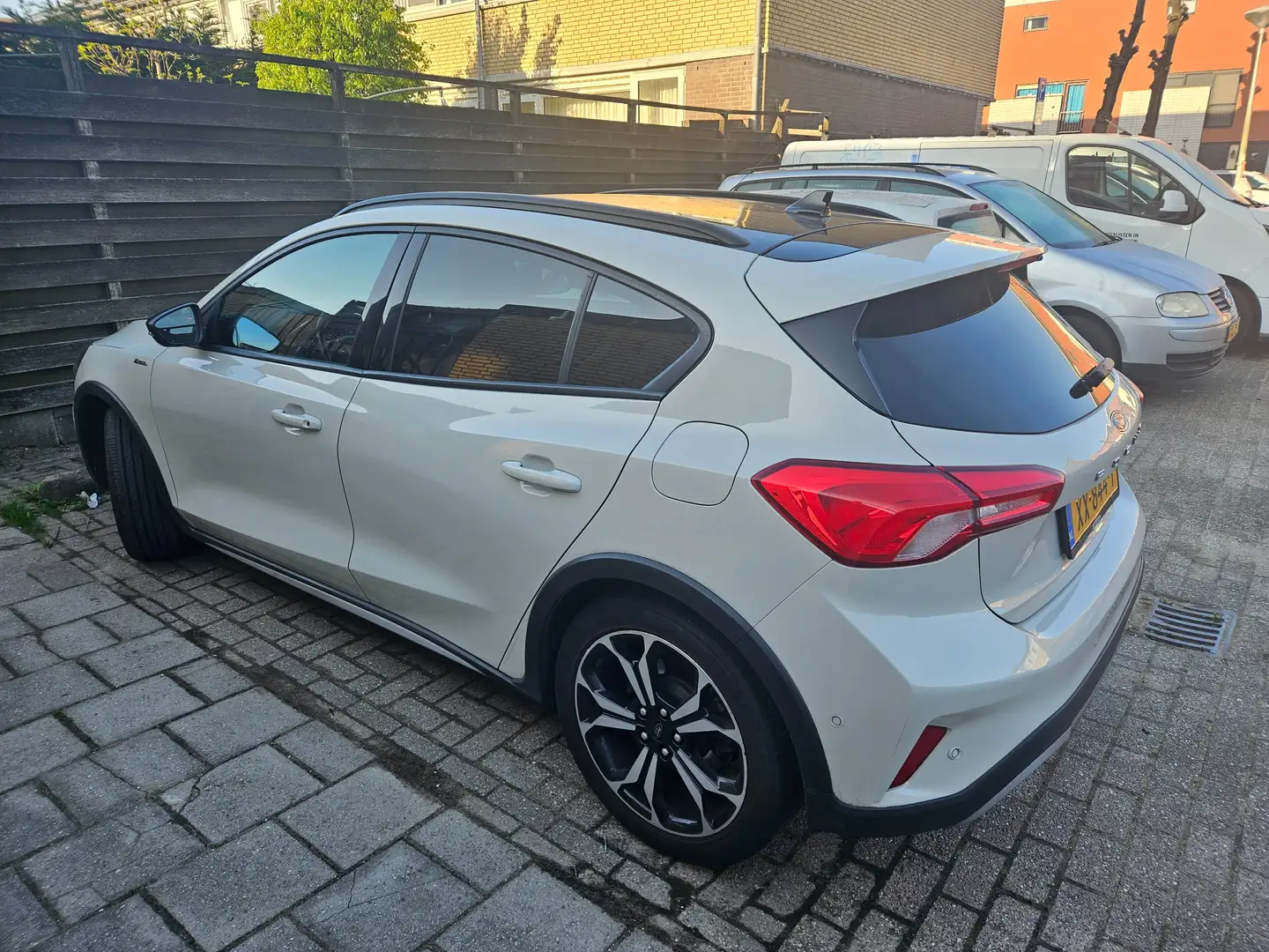 Ford Focus Focus 1.0 EcoB. Active Bns Beige - 2