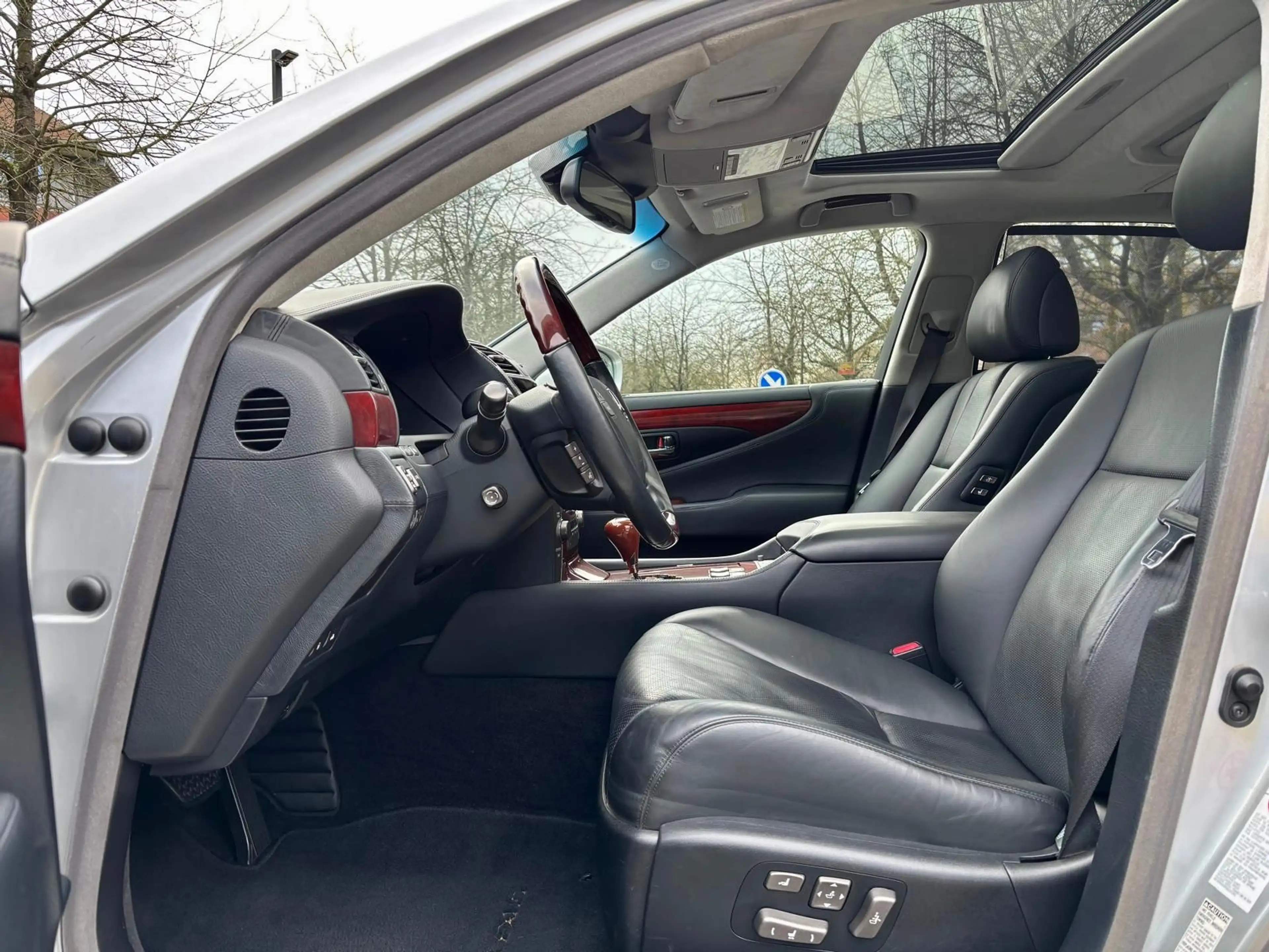 Lexus LS 600 LS 600h L V8 President ** FULL FULL / 92500KM ** — photo 10