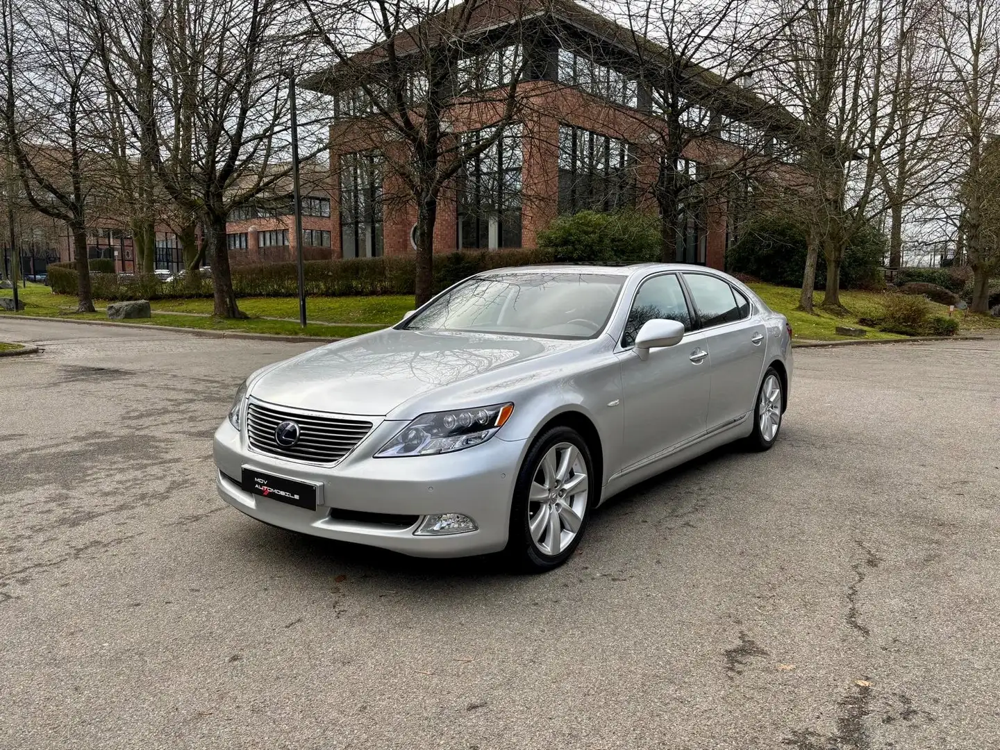 Lexus LS 600 LS 600h L V8 President ** FULL FULL / 92500KM ** Silber - 2