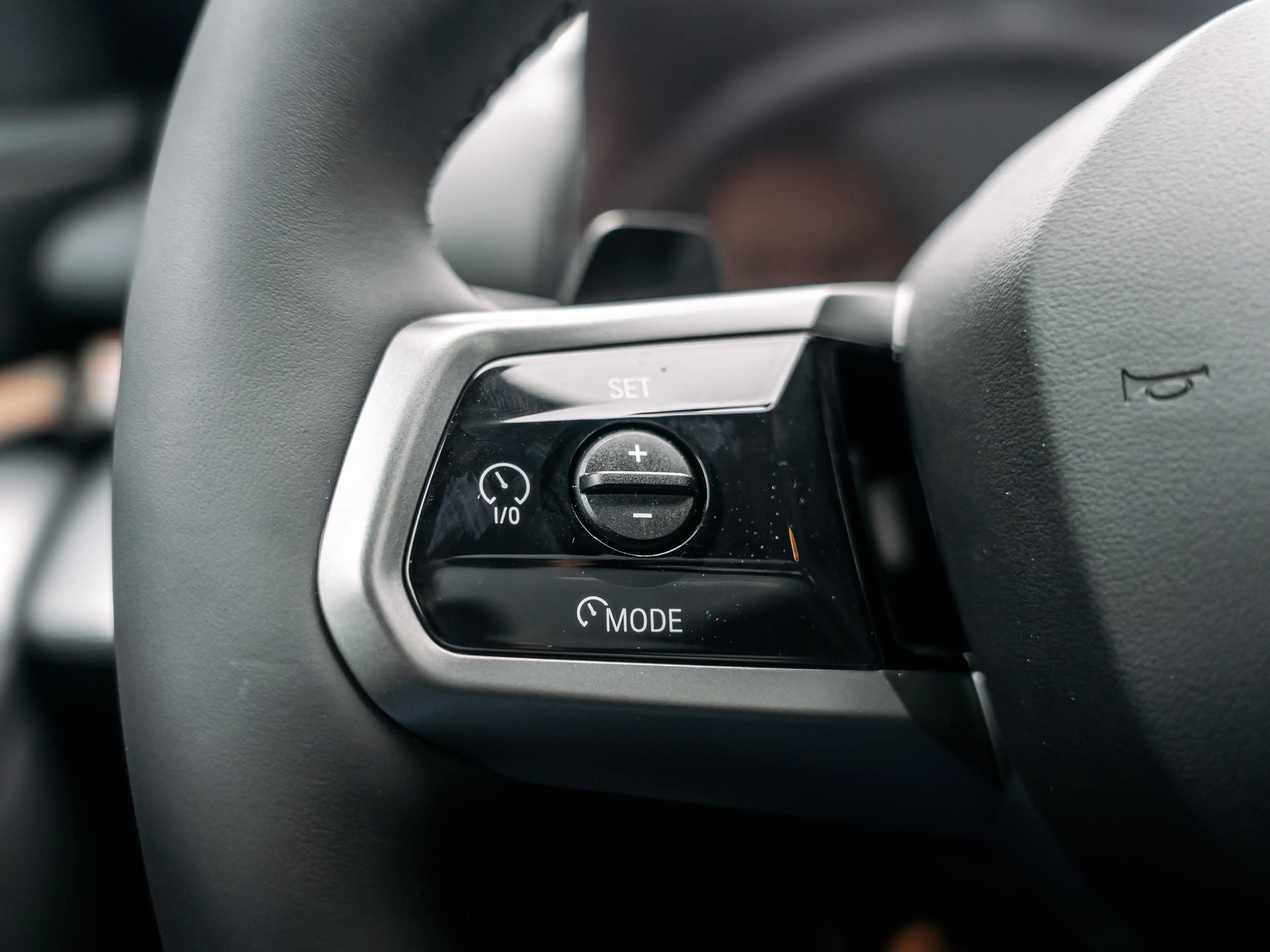 BMW i5 M-Sport Pro — photo 10