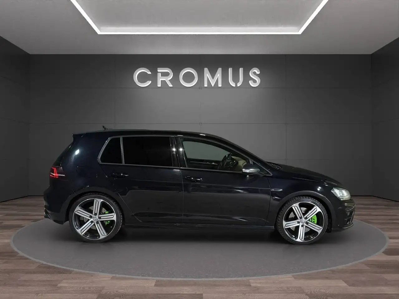 Volkswagen Golf R