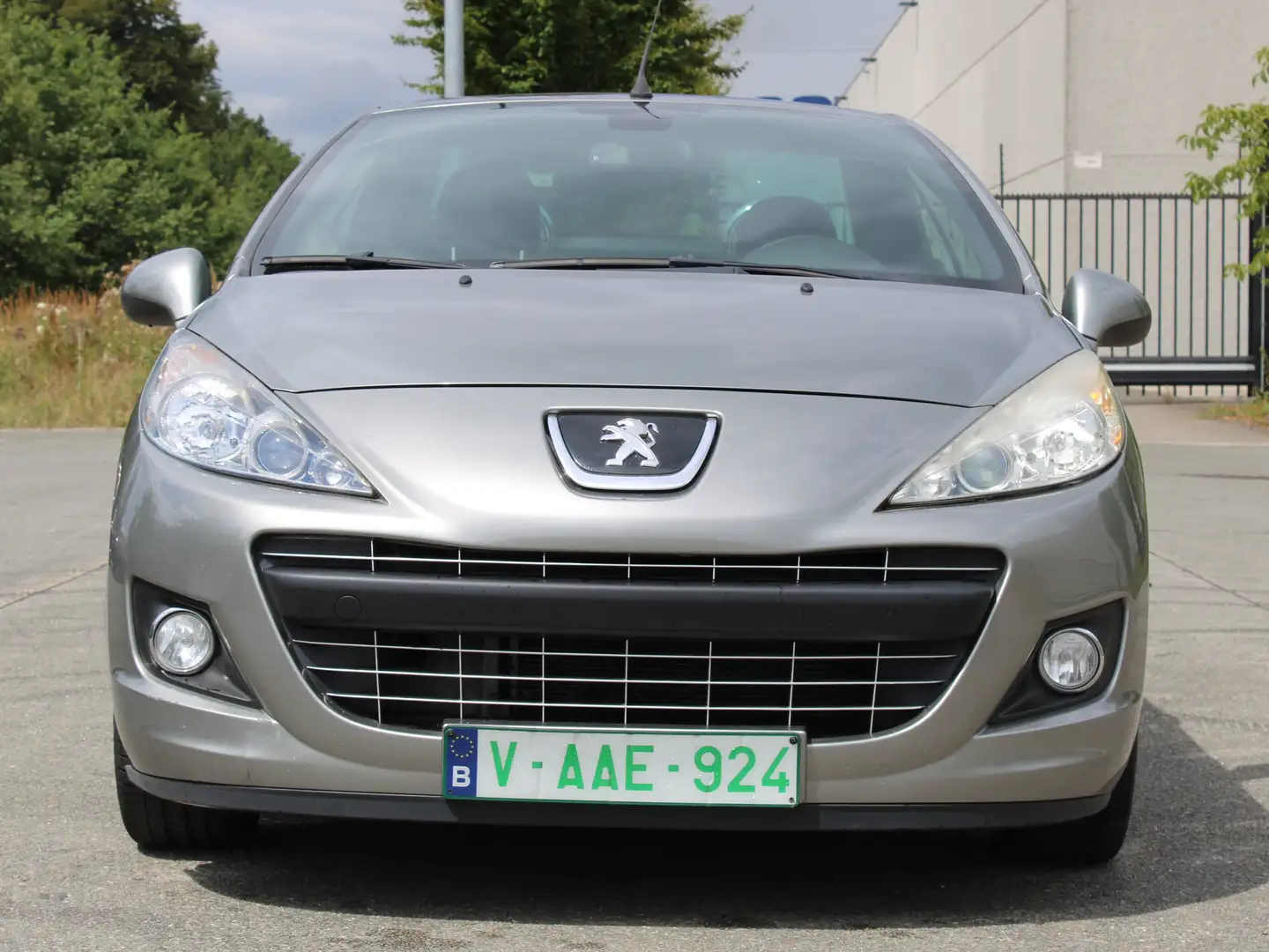 Peugeot 207 207 CC 120 VTi Automatik Roland Garros Срібний - 2