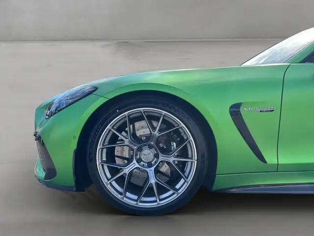 Mercedes-Benz Amg GT view 7