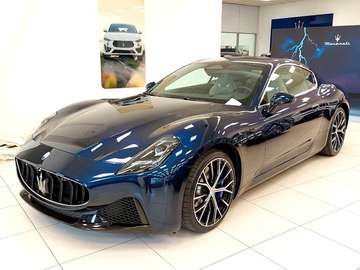 Granturismo III 3.0 Modena awd auto