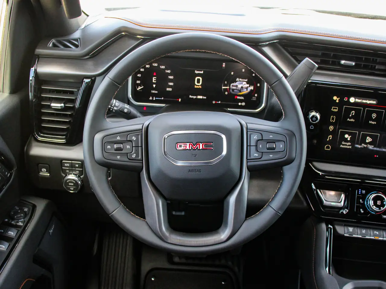 GMC Sierra 3500HD снимка GMC Sierra 3500HD
