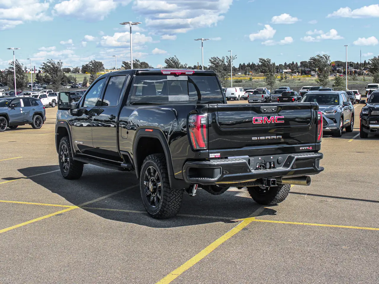 GMC Sierra 3500HD снимка GMC Sierra 3500HD