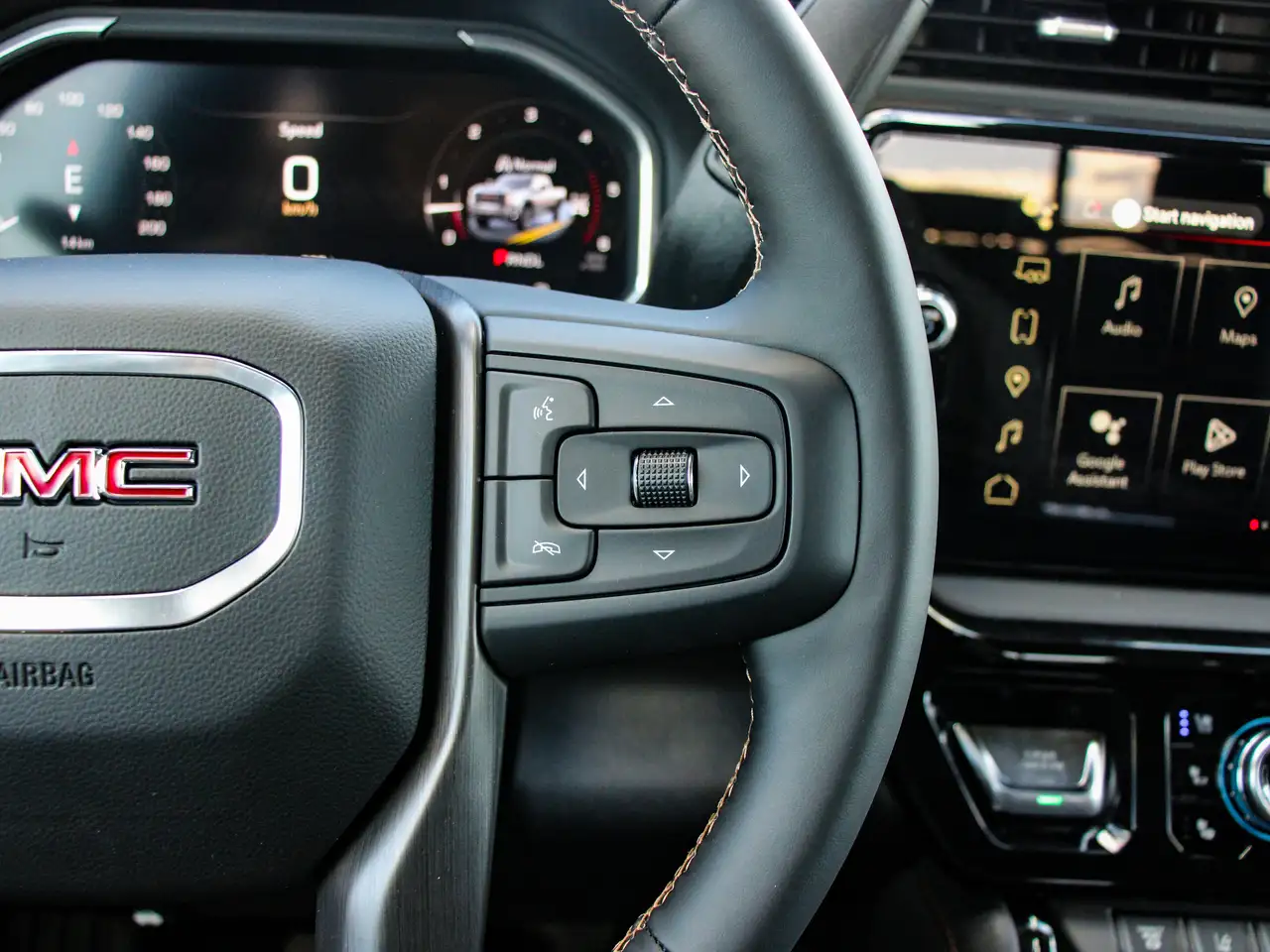 GMC Sierra 3500HD снимка GMC Sierra 3500HD