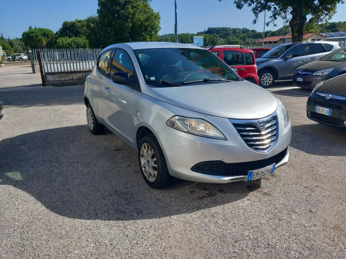 Lancia Ypsilon Ypsilon 0.9 t.air  ecochic metano 80cv Szürke - 1