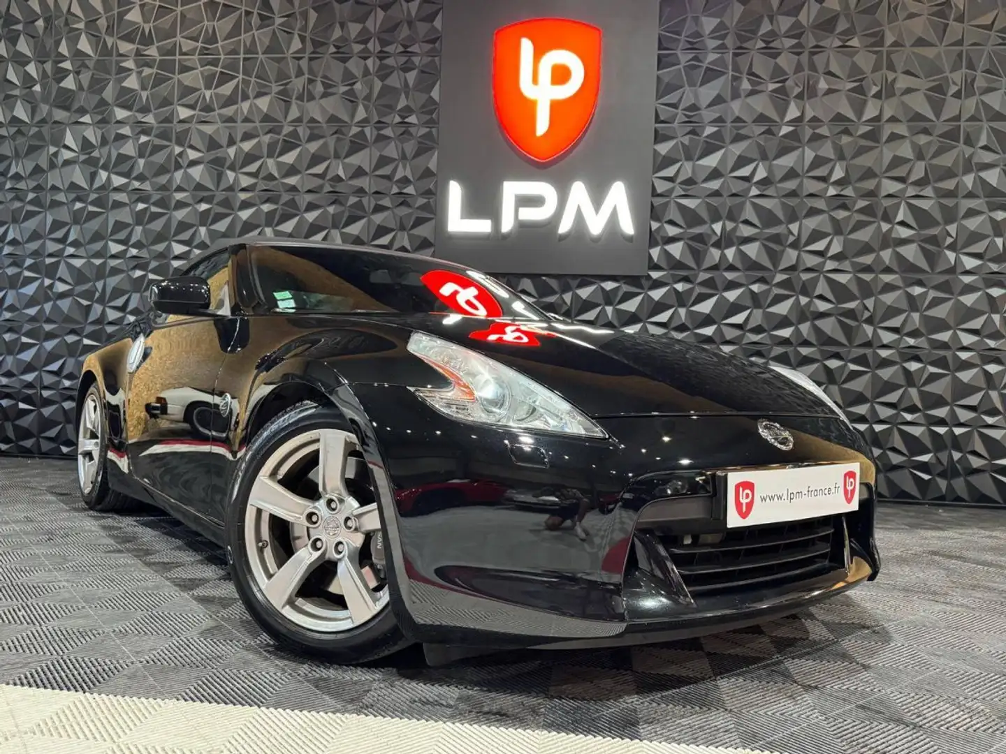 Nissan 370Z 3.7 V6 328ch Pack Schwarz - 2