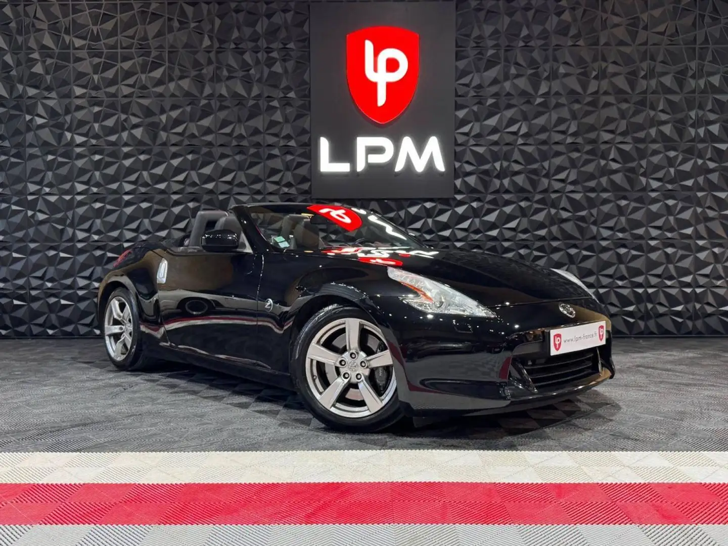 Nissan 370Z 3.7 V6 328ch Pack Чёрный - 1