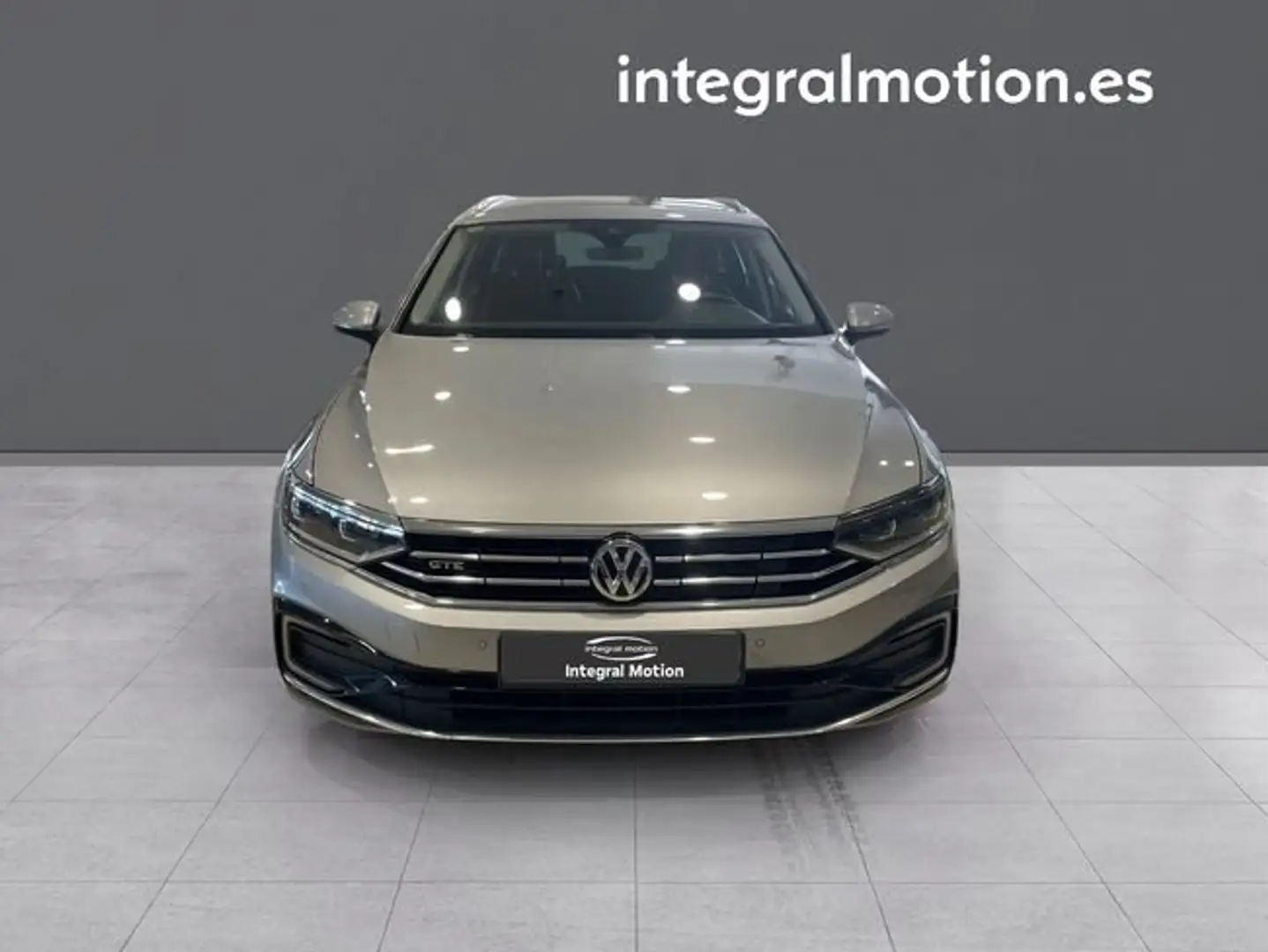 Volkswagen Passat Variant 1.4 TSI DSG6 GTE Business 5d Gris - 2