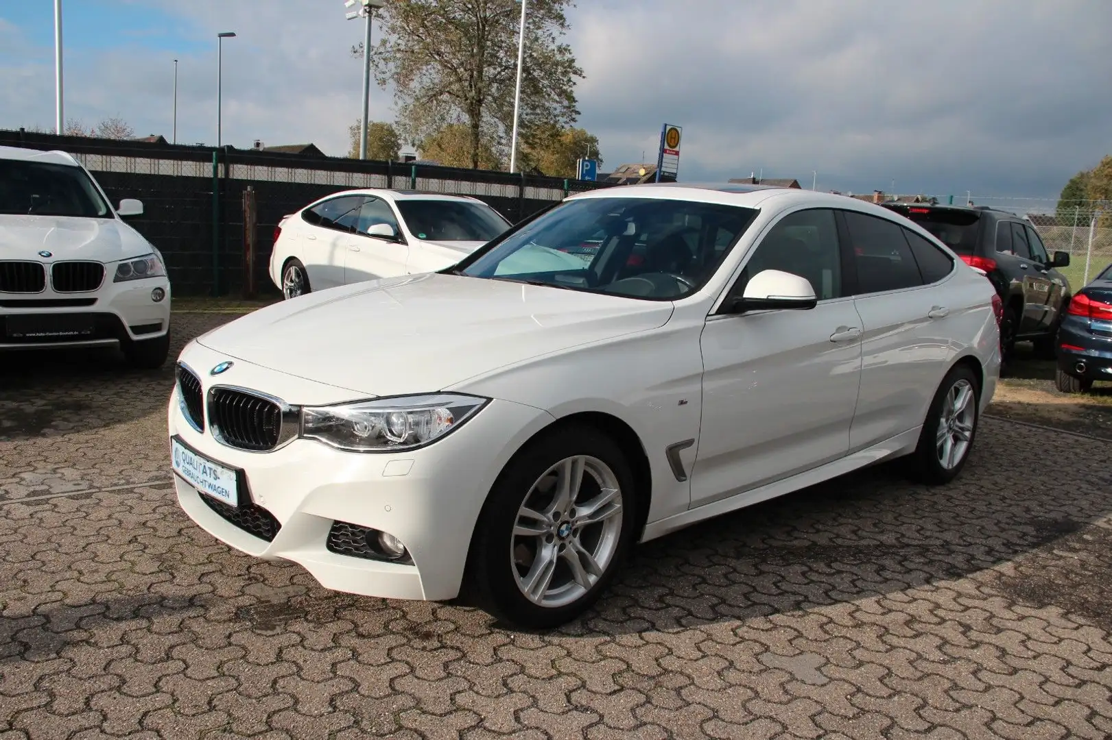 BMW 335 335 i GT M Sport Shadow,Pano, RFK,HUD, MWST Inc. Weiß - 2