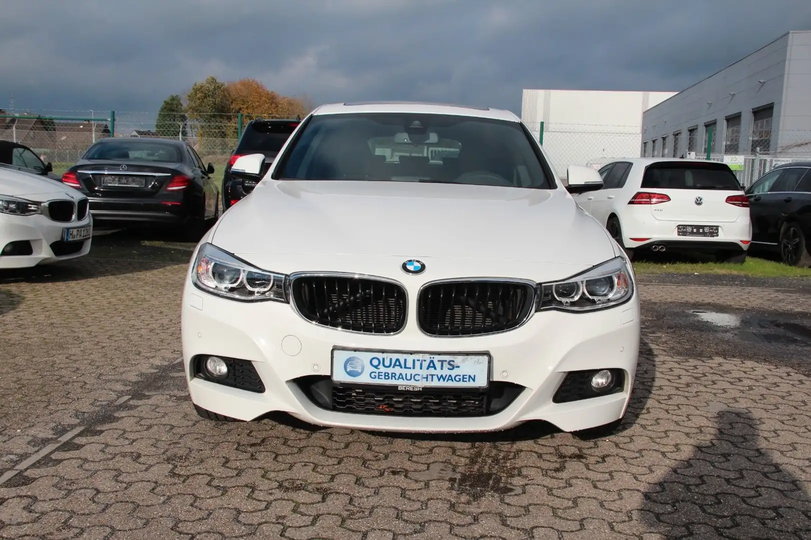 BMW 335 335 i GT M Sport Shadow,Pano, RFK,HUD, MWST Inc. Weiß - 1