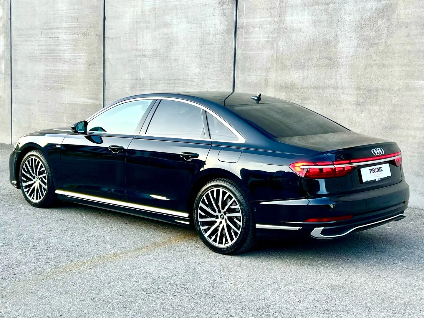 Audi A8 Lang 60 TFSI e PHEV quattro - 2