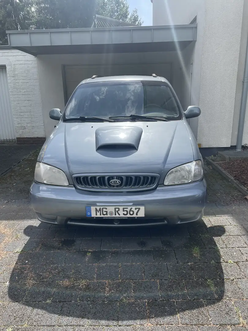 Kia Carnival TD LS Behindertenausbau 18.000 € Automatic klima Or - 2