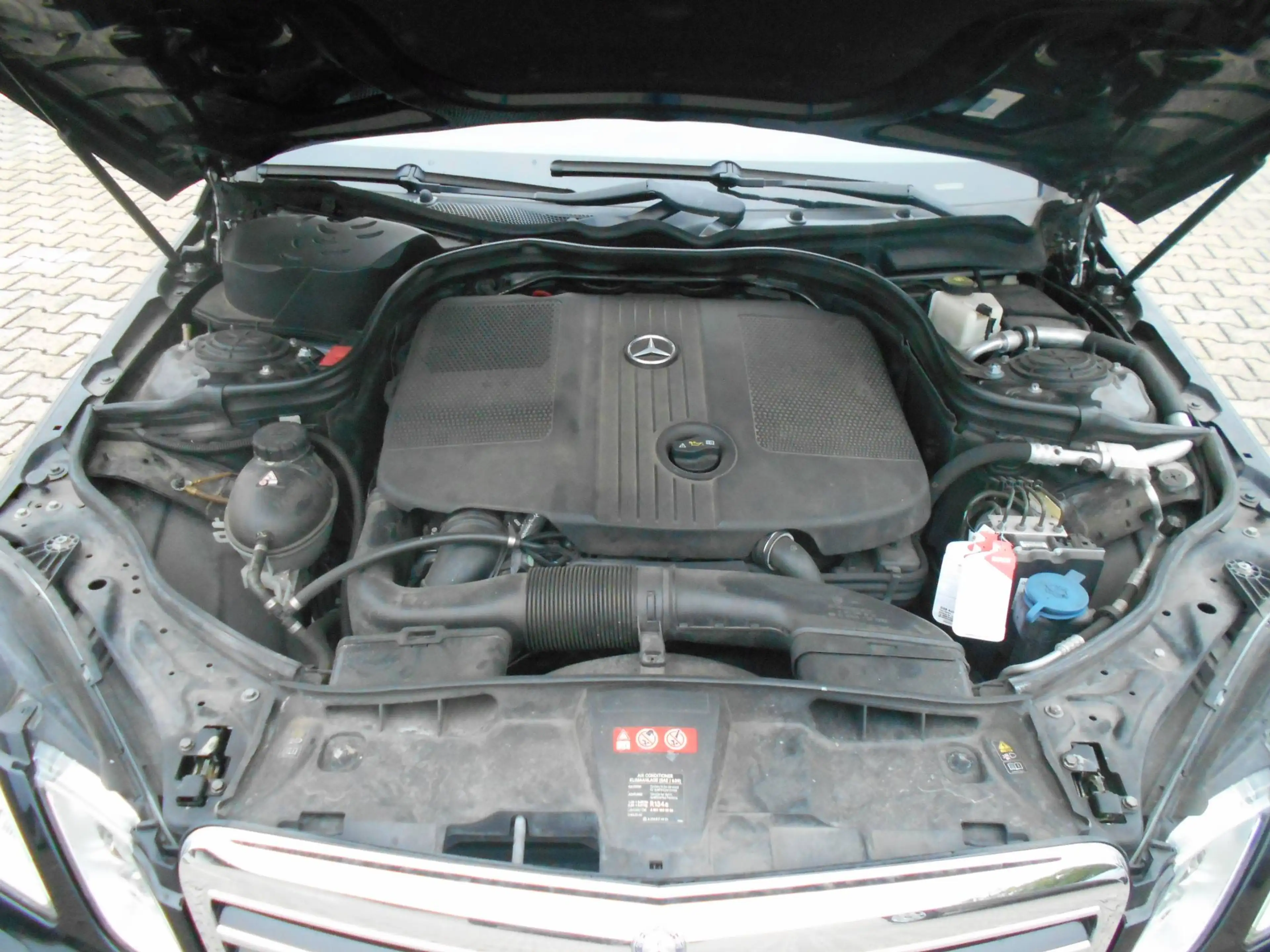 Mercedes-Benz E 250 E 250 CDI BlueEfficiency /Kamera /AHK /Leder/Automatik/ — photo 13