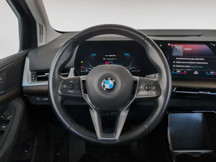 BMW Serie 2 Active Tourer 220i (U06) 2023, foto 10